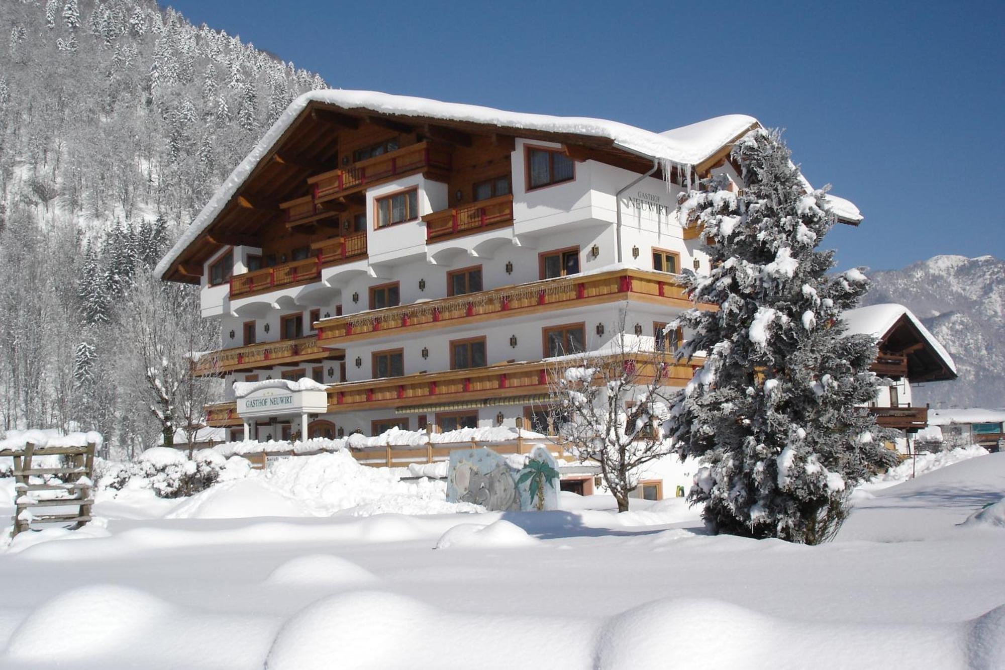 Hotel Neuwirt Kirchdorf in Tirol Bagian luar foto