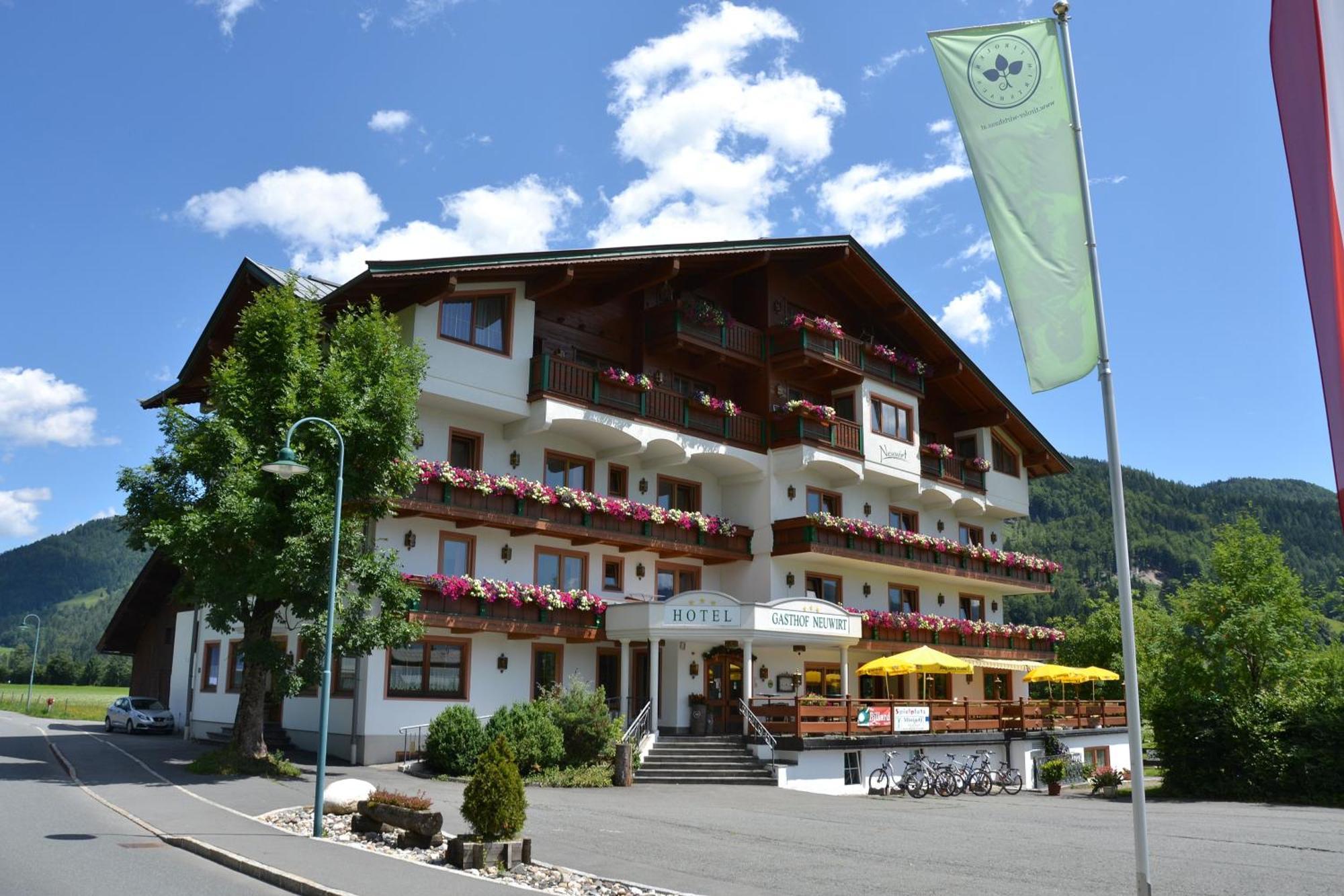 Hotel Neuwirt Kirchdorf in Tirol Bagian luar foto