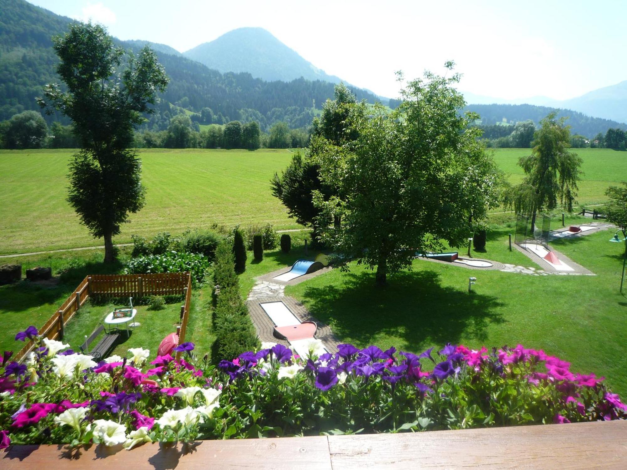 Hotel Neuwirt Kirchdorf in Tirol Bagian luar foto