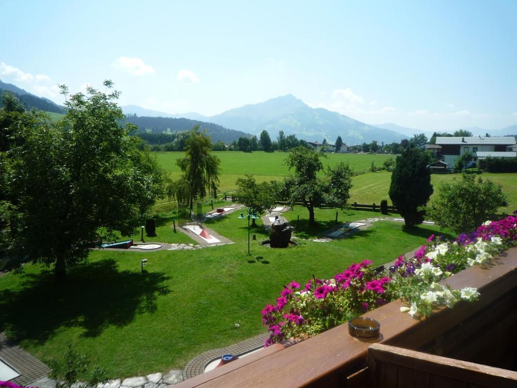 Hotel Neuwirt Kirchdorf in Tirol Ruang foto